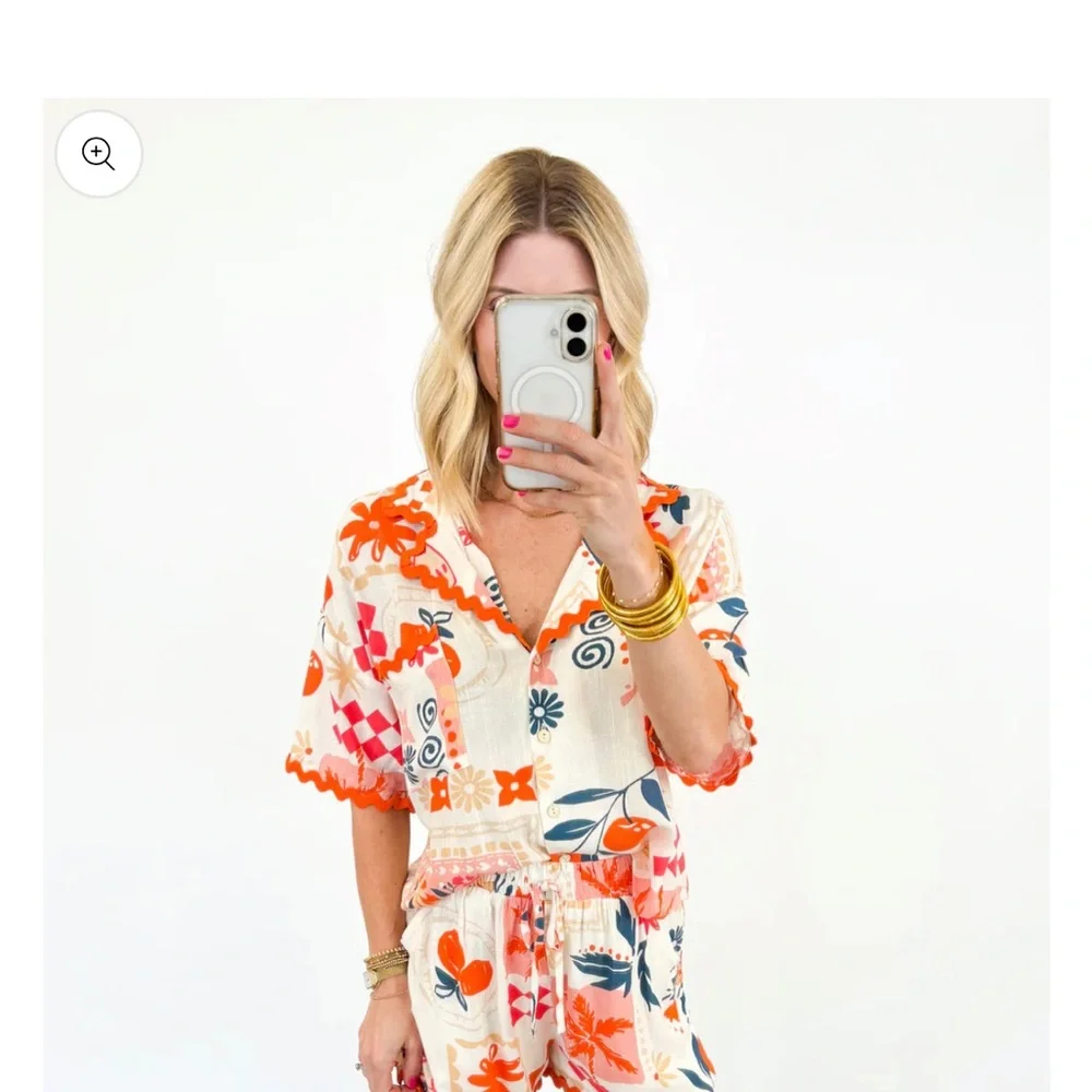 Blu Pepper Orange and Blue Floral short set. - Picture 4 of 4